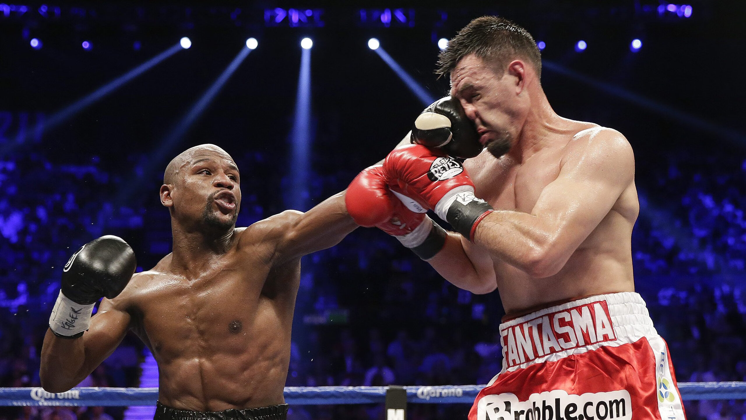 德甲：拜仁补时绝杀多特，积分榜格局再变，德甲拜仁vs多特今天比赛结果